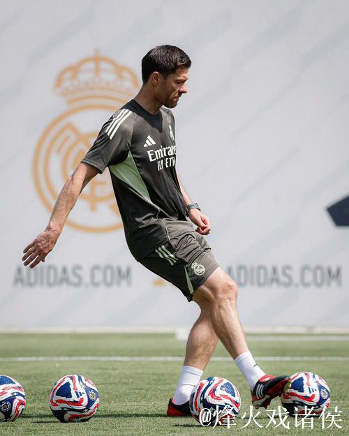 皇马全队支持阿隆索,欧冠失利后主帅位置稳固 皇马全队支持阿隆索,欧冠失利后主帅位置稳固